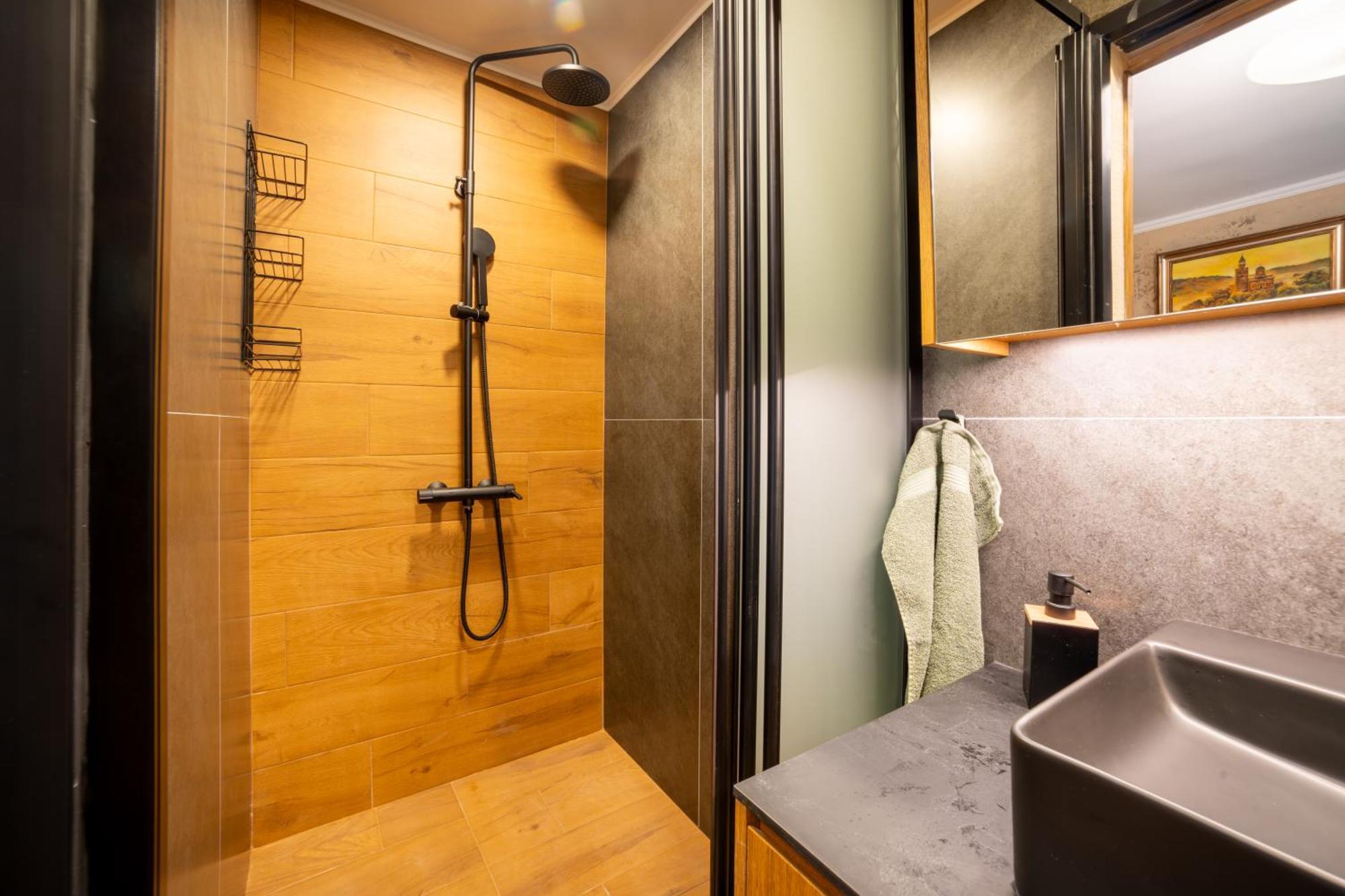 Iatrus Guest Apartment & Sauna Велико Търново Екстериор снимка