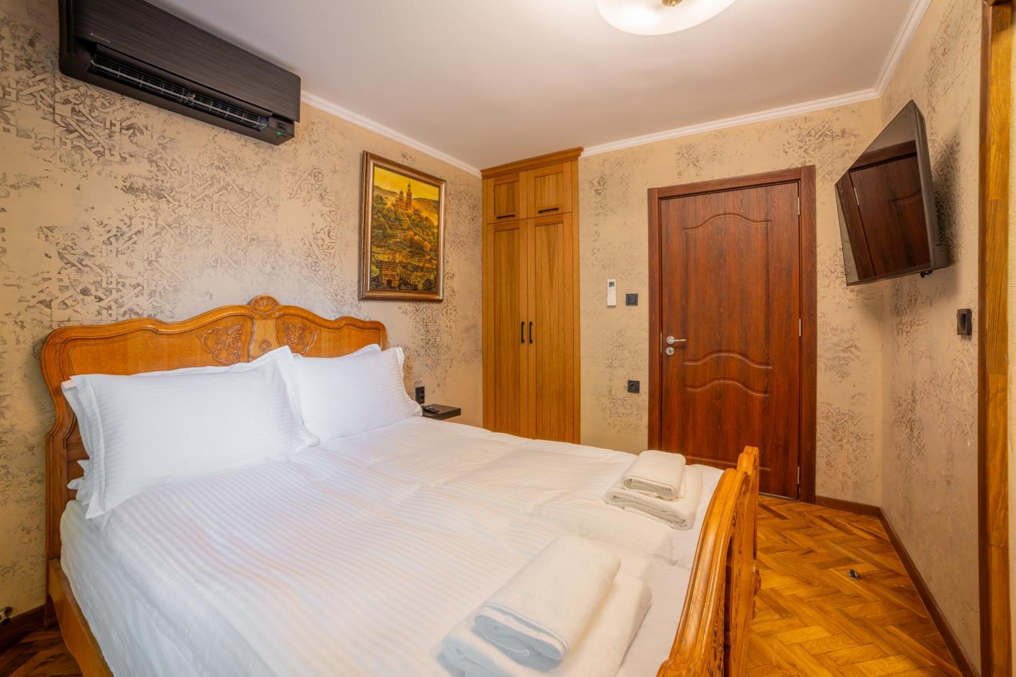 Iatrus Guest Apartment & Sauna Велико Търново Екстериор снимка
