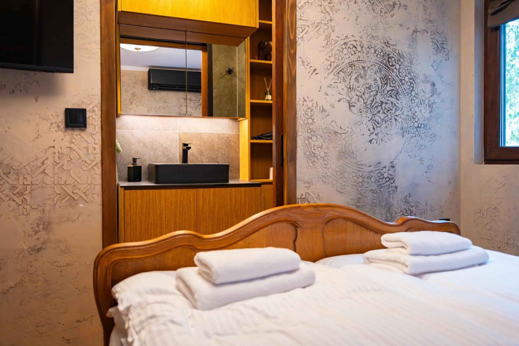 Iatrus Guest Apartment & Sauna Велико Търново Екстериор снимка