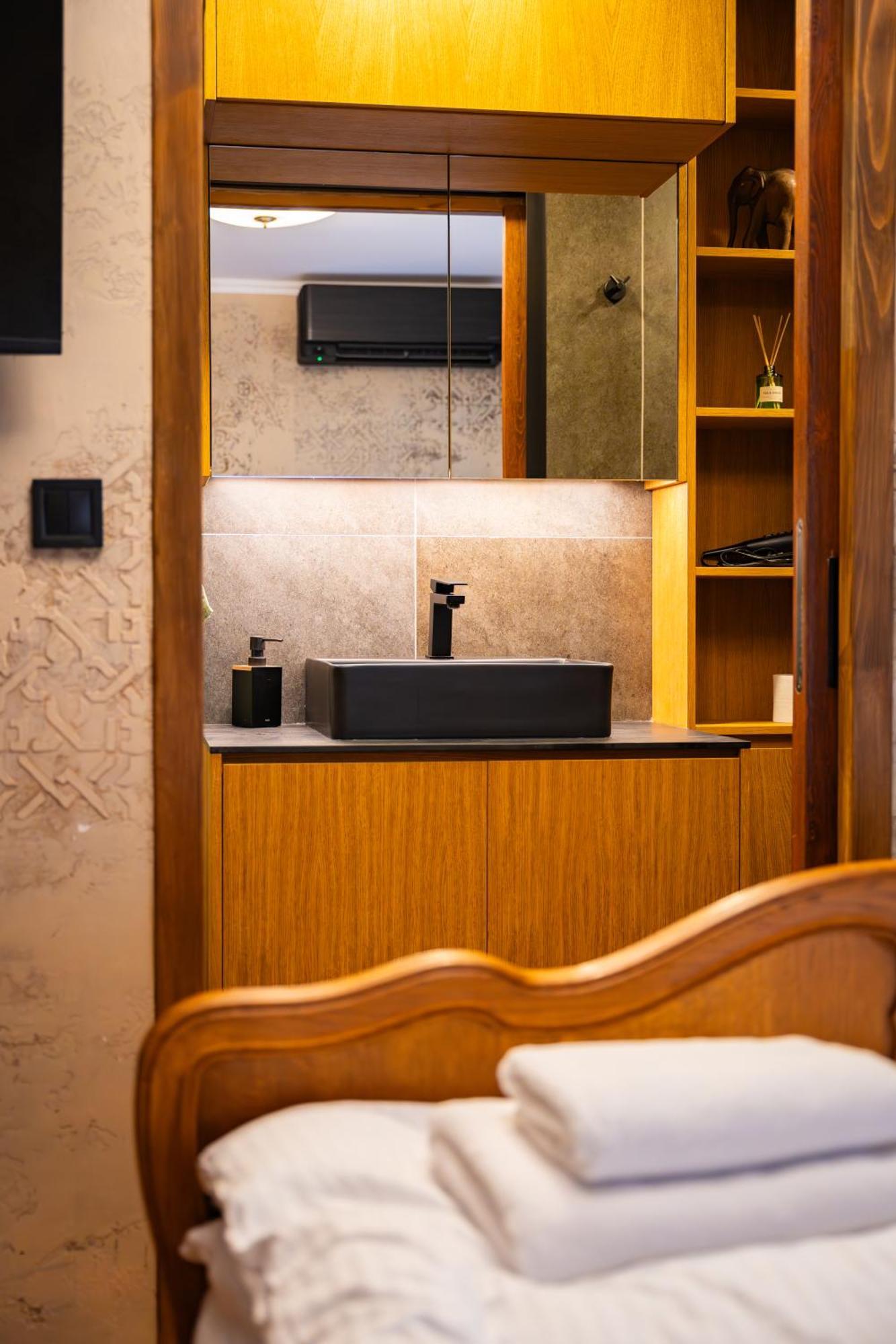 Iatrus Guest Apartment & Sauna Велико Търново Екстериор снимка