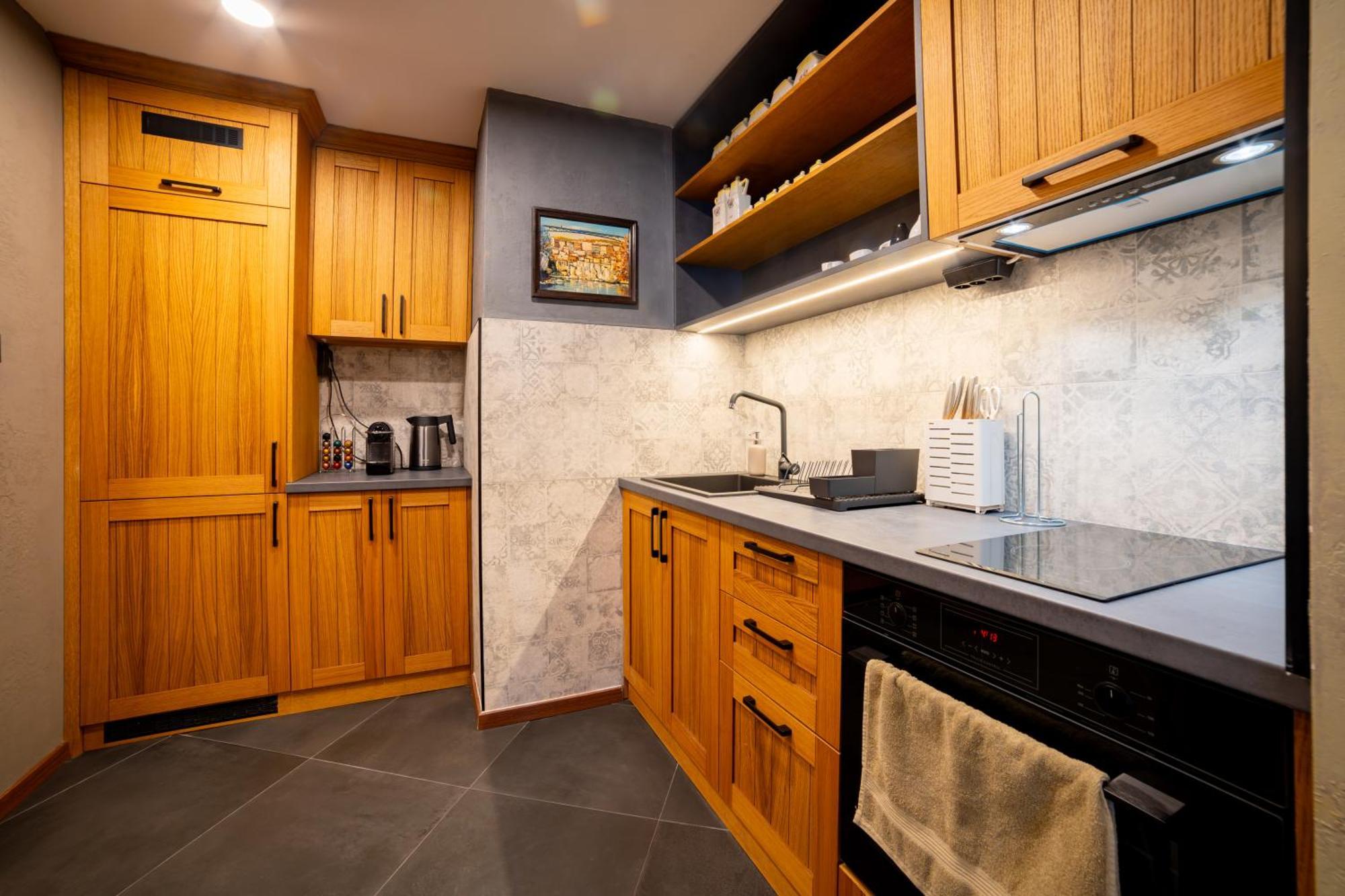 Iatrus Guest Apartment & Sauna Велико Търново Екстериор снимка